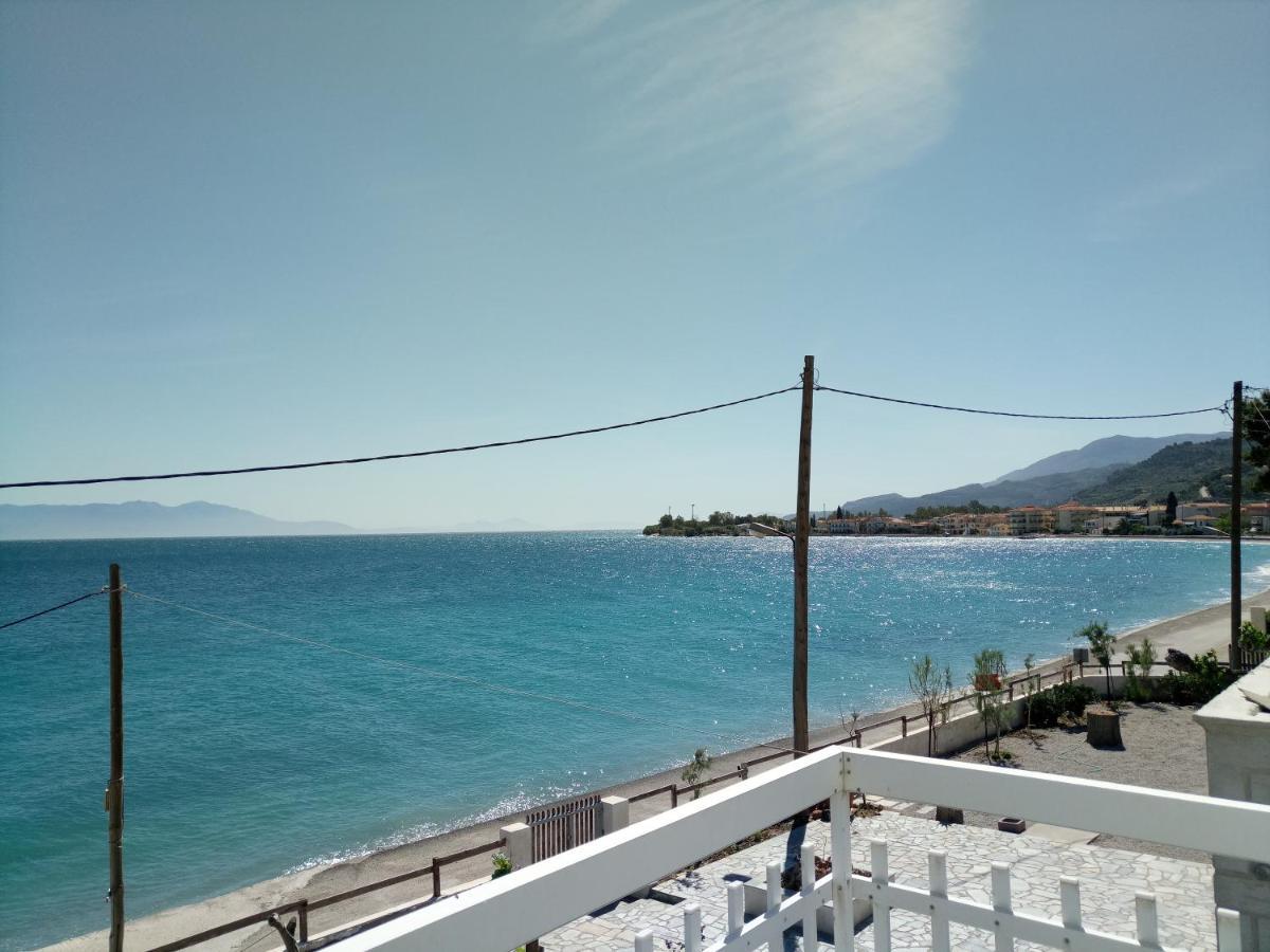Balcony To Waves Appartement Aigeira Buitenkant foto